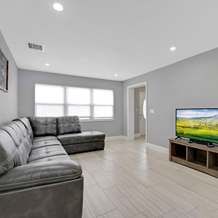 Lake House Unit 1 By Pmi Деві Екстер'єр фото