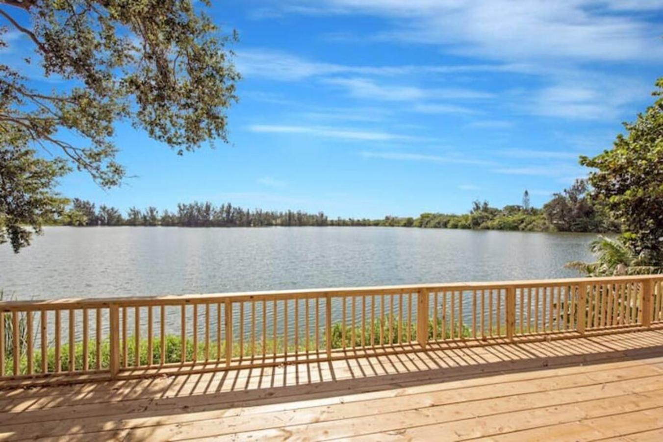 Lake House Unit 1 By Pmi Деві Екстер'єр фото